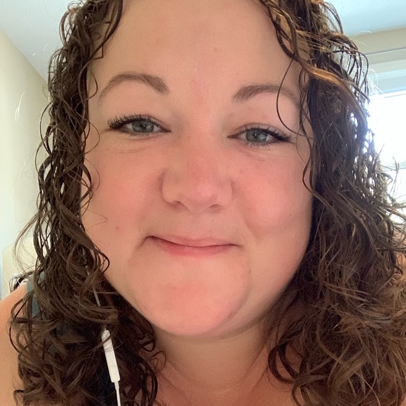 Meet your Posher, Brenna - Picture 1 of 1